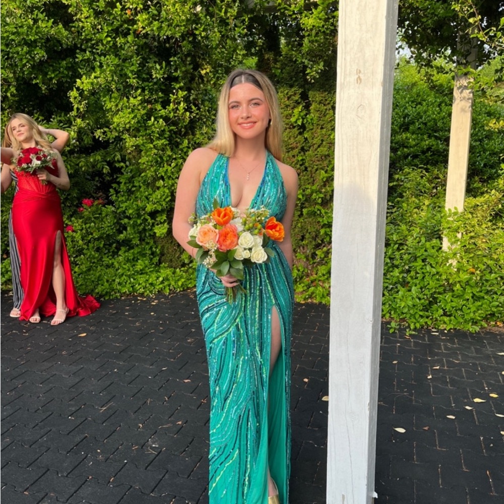Elegant Teal Prom Dress